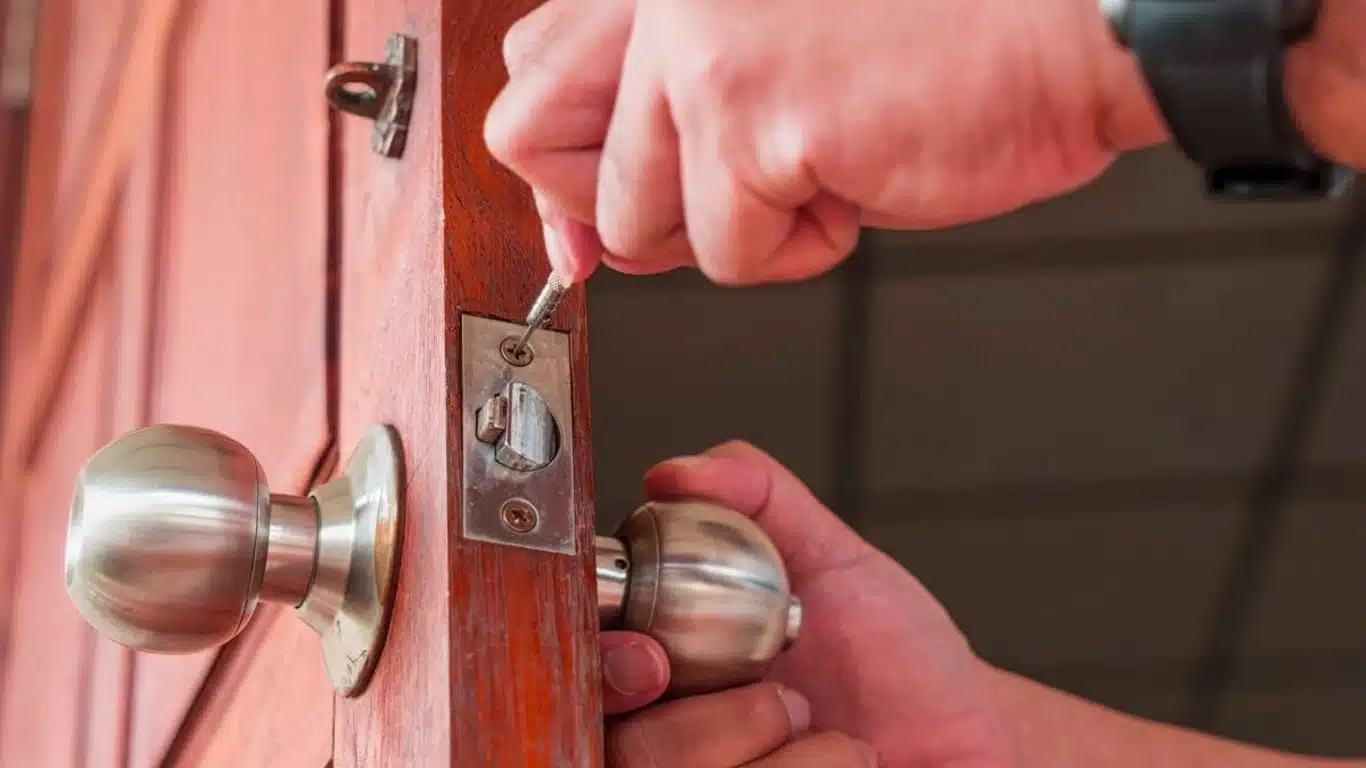 Lock Replacement — Key Locksmith DC - Locked Keys in Car - Car Locksmith -  Lockout - Door Lock Expert