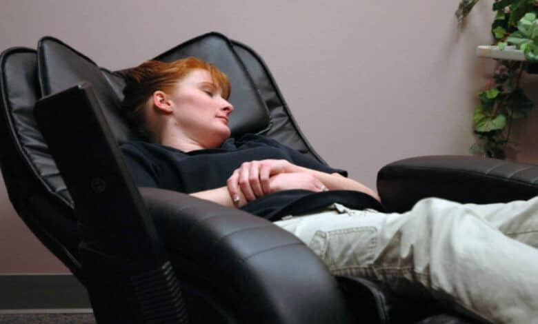 The Ultimate Guide to Choosing the Perfect Massage Chair: Expert Buying Tips